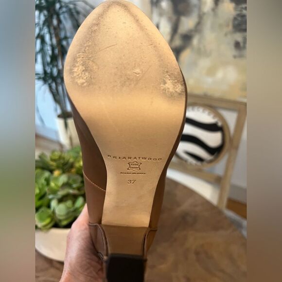 Brian Atwood Lavinia Safari Women's shoes size 7 - Picture 8 of 11